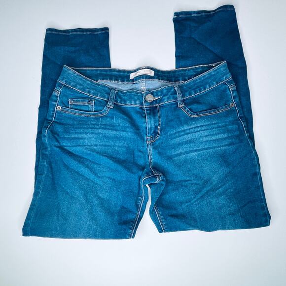 No Boundaries Juniors Soft Denim Jeans 15 - Picture 1 of 3